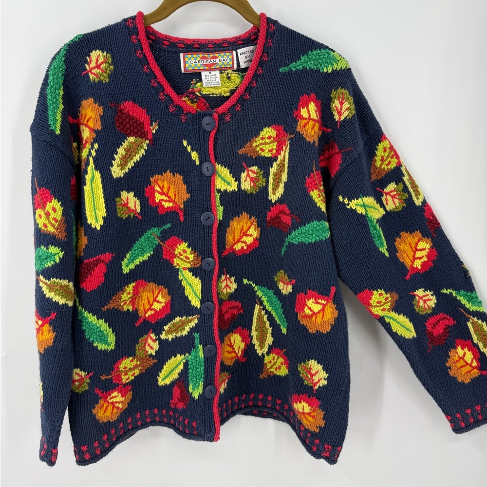 Cardigan Bay vintage hand-knitted button-up sweater  novelty autumn-themed  M
